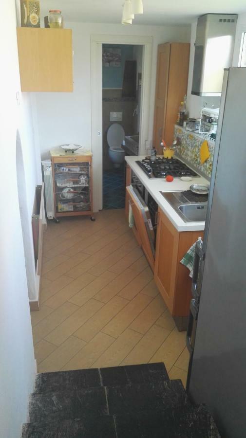 Il Nido Dei Gabbiani Villa ปอร์โตเวเนเร ภายนอก รูปภาพ